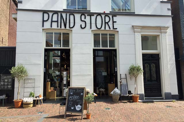 Tourist-Info-Het-Reestdal_CT_bekijkendoen_recreatie-vrije-tijd_winkelen_winkelen-in-Meppel-pand-store