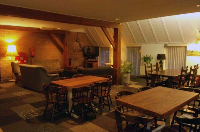 Tourist-Info-Het-Reestdal_CT_overnachten_groepsaccommodaties_kampeerboerderij-Olde-Strik-IJhorst-interieur