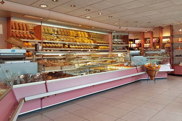 Tourist-Info-Het-Reestdal_CT_bekijkendoen_recreatie-vrije-tijd_winkelen_winkelen-in-Zuidwolde_bakkerij-Drost Tourist-Info-Het-Reestdal_CT_bekijkendoen_recreatie-vrije-tijd_winkelen_winkelen-in-Zuidwolde_bakkerij-Drost