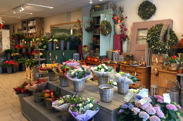 Tourist-Info-Het-Reestdal_CT_bekijkendoen_recreatie-vrije-tijd_winkelen_winkelen-in-Zuidwolde_bloemisterij-Bloem-&amp;-So