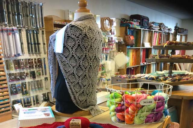 Tourist-Info-Het-Reestdal_CT_bekijken-doen_winkelen_winkelen-de-Wijk-Koekange-quiltpalace-de-wolmand-haken Tourist-Info-Het-Reestdal_CT_bekijken-doen_winkelen_winkelen-de-Wijk-Koekange-quiltpalace-de-wolmand-haken
