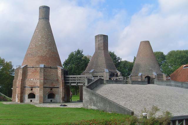 Tourist-Info-Het-Reestdal_CT_bekijken-doen_kunst-cultuur_erfgoed_kalkovens-dedemsvaart