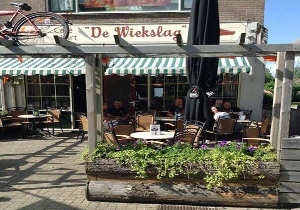 Tourist-Info-Het-Reestdal-CT_etendrinken_restaurants_cafe-de-wiekslag-terras-de-Wijk