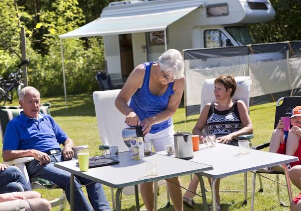Tourist-Info-Het-Reestdal_CT_overnachten_campings_camping-si-es-an-Balkbrug