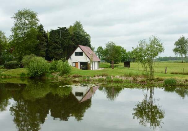 Tourist-Info-Het-Reestdal_CT_overnachten_vakantiewoningen_vakantiehuisje-aan-het-water-Zuidwolde-Drenthe